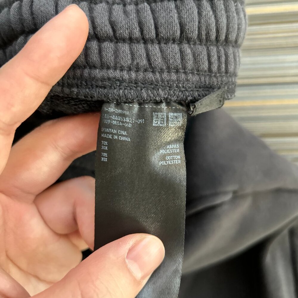 Uniqlo Grey sweatpants - Picture 3 of 6